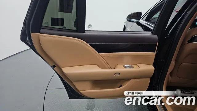 Genesis G90 Бензин 3.5 турбо AWD — Фото автомобиля 18