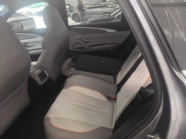 BYD Song Pro — Фото автомобиля 11