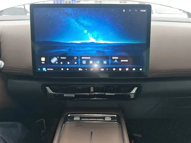 Wuling Starlight 730 — Фото автомобиля 12