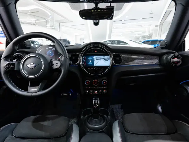 MINI John Cooper Works — Фото автомобиля 16