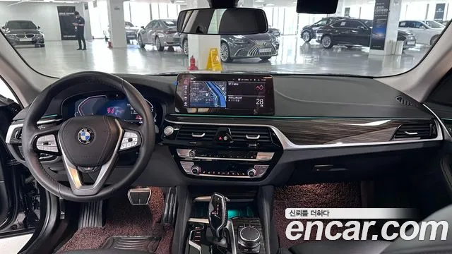 BMW 5 Series G30 — Фото автомобиля 7