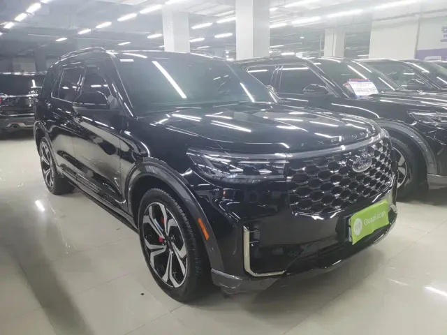 Ford Explorer — Фото автомобиля 7