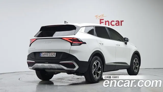 Kia Sportage Sportage 5-е поколение Бензин 1.6 турбо 2WD — Фото автомобиля 2