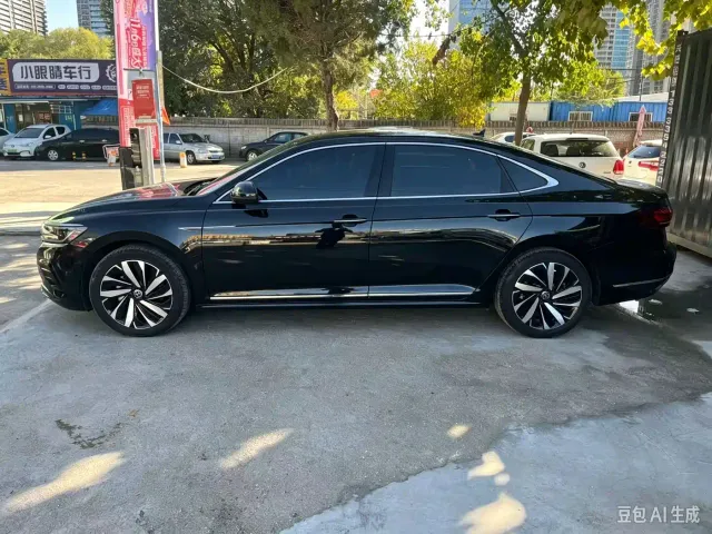 Volkswagen Passat — Фото автомобиля 2