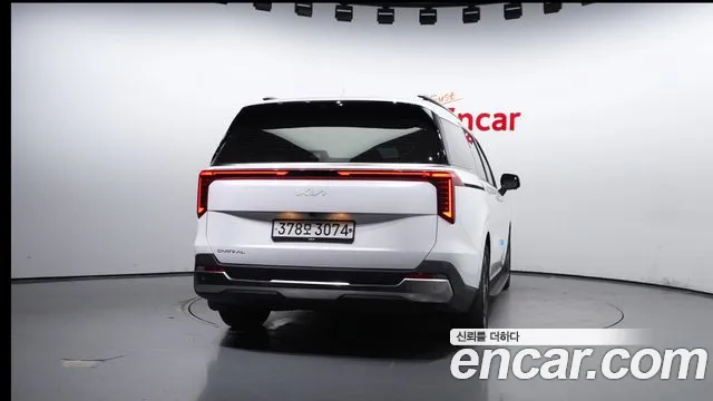 Kia Canival — Фото автомобиля 4