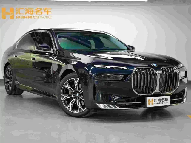 BMW 7 Series — Фото автомобиля 3