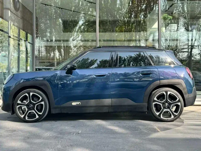 MINI Electric ACEMAN — Фото автомобиля 8