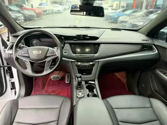 Cadillac XT5 — Фото автомобиля 8