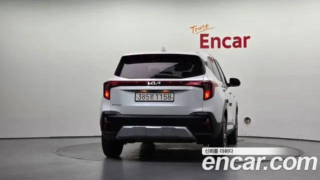 Kia Seltos — Фото автомобиля 4
