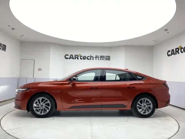 Ford Mondeo — Фото автомобиля 8