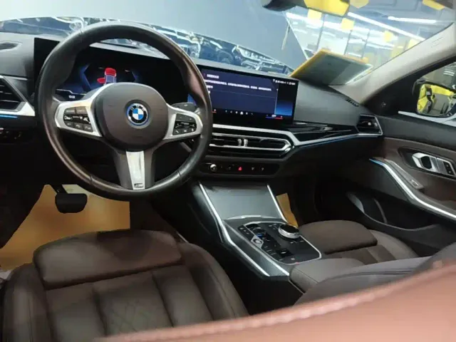 BMW i3 — Фото автомобиля 9