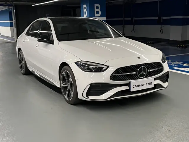 Mercedes-Benz C-Class — Фото автомобиля 3