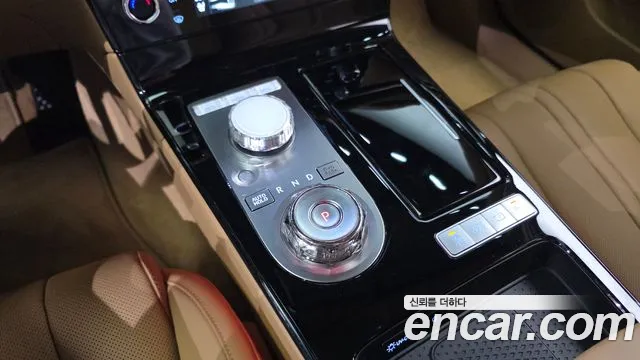 Genesis G80 Бензин 2.5 турбо AWD — Фото автомобиля 9