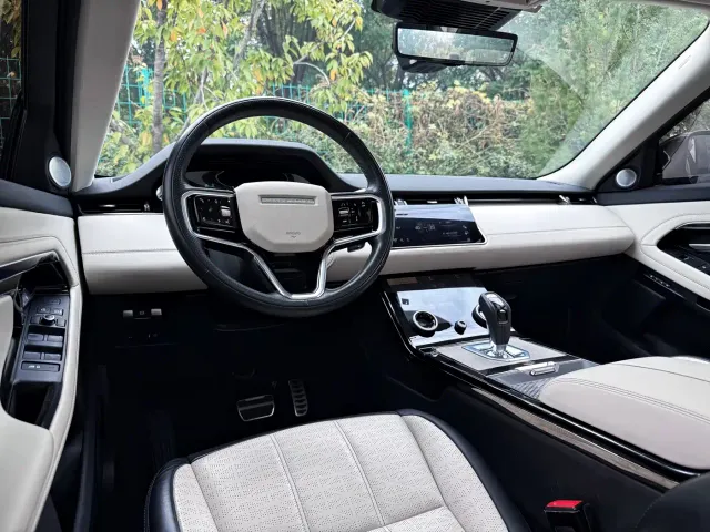 Land Rover Range Rover Evoque — Фото автомобиля 18