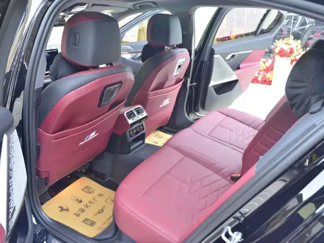 BMW 5 Series — Фото автомобиля 5