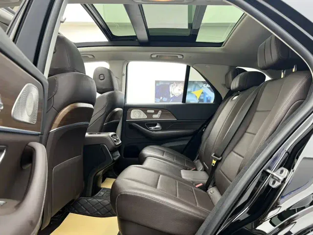 Mercedes-Benz GLE-Class — Фото автомобиля 21