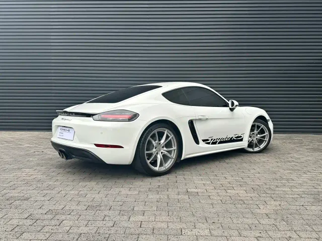 Porsche 718 — Фото автомобиля 6