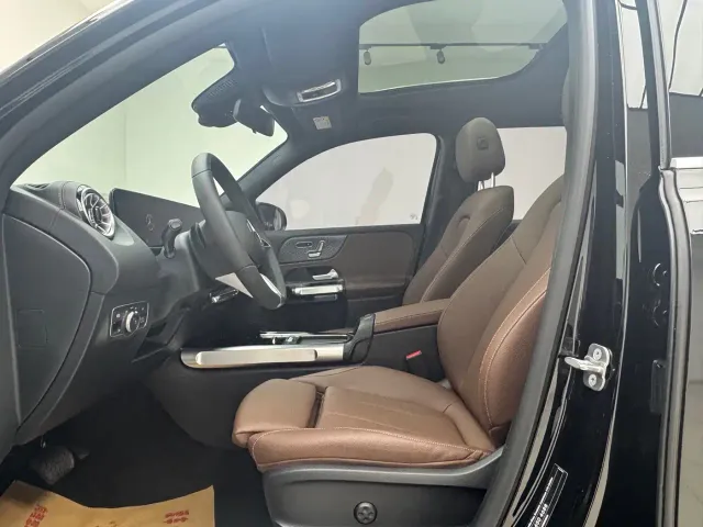 Mercedes-Benz GLB-Class — Фото автомобиля 7