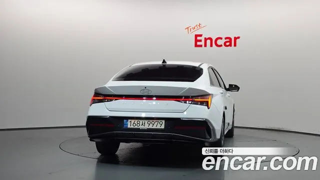 Hyundai Avante CN7 — Фото автомобиля 4