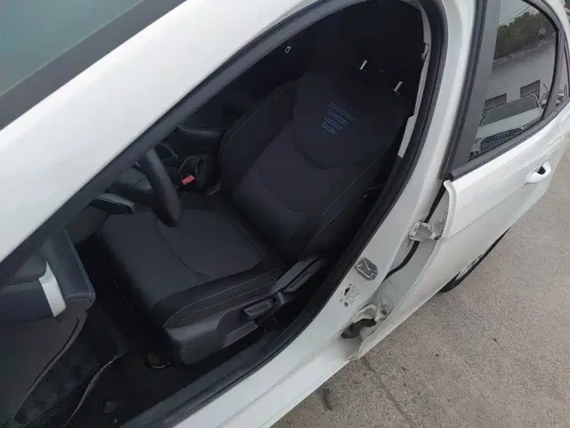 Ford Escort — Фото автомобиля 10
