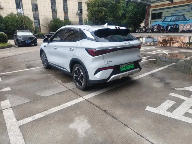 BYD Yuan PLUS — Фото автомобиля 9