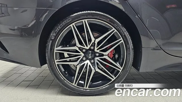 Kia Stinger Meister — Фото автомобиля 5