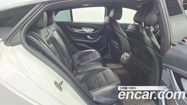 Mercedes-Benz AMG GT 4 двери 43 4MATIC+ — Фото автомобиля 9