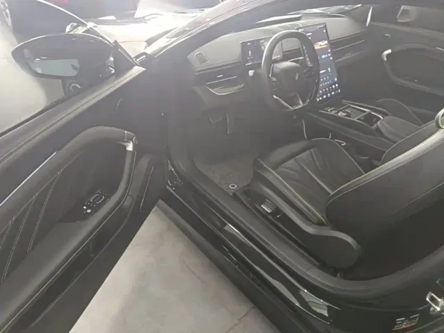 Hozon Neta GT — Фото автомобиля 15