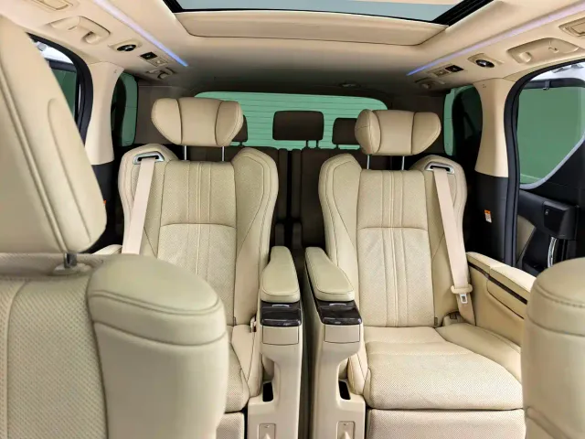 Toyota Vellfire — Фото автомобиля 18