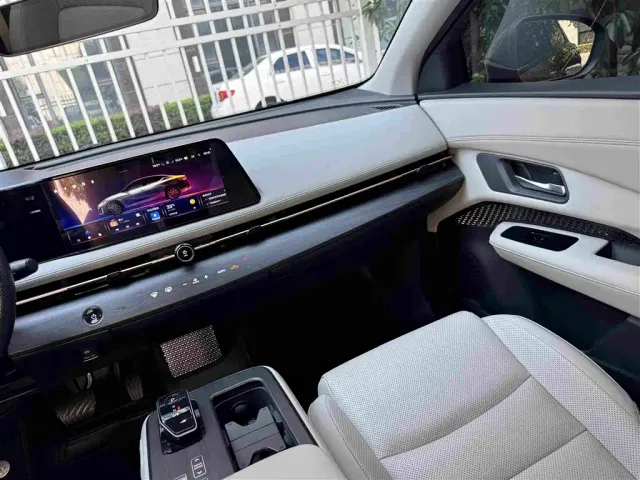 Nissan Ariya — Фото автомобиля 15