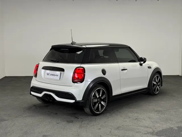 MINI Hatch — Фото автомобиля 11