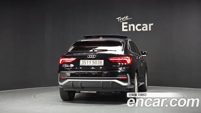 Audi Q3 35 TDI Premium Sportback — Фото автомобиля 4