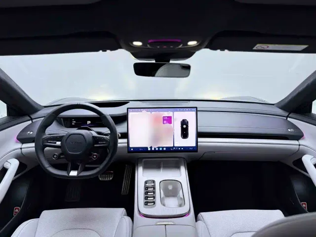 Xiaomi SU7 — Фото автомобиля 9