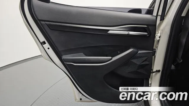 Kia Seltos Бензин 1.6 турбо 2WD — Фото автомобиля 25