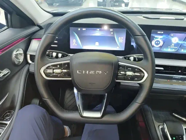 Chery Arrizo 8 — Фото автомобиля 10