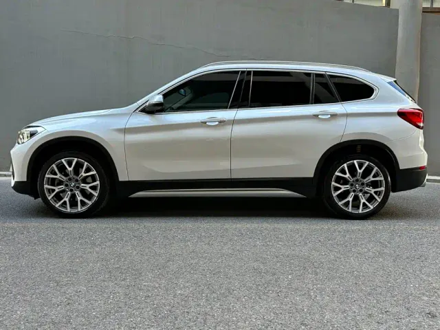 BMW X1 — Фото автомобиля 3