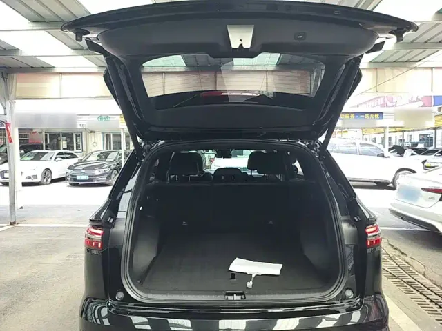 Geely Xingyue L — Фото автомобиля 18