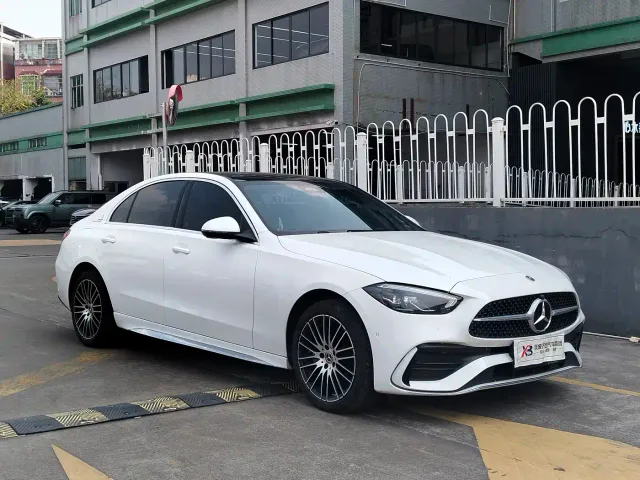 Mercedes-Benz C-Class — Фото автомобиля 3