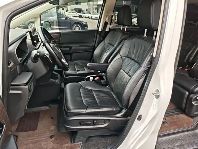 Honda Odyssey — Фото автомобиля 14