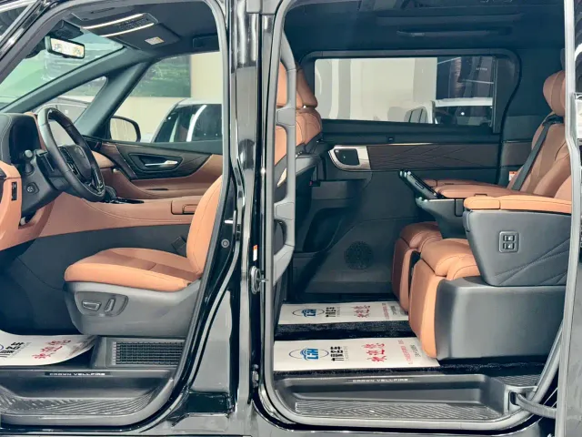 Toyota Vellfire — Фото автомобиля 6