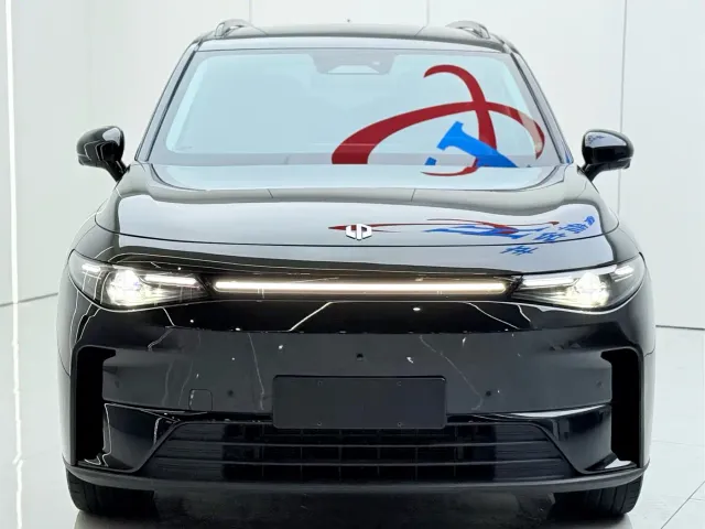 Leapmotor C16 — Фото автомобиля 3