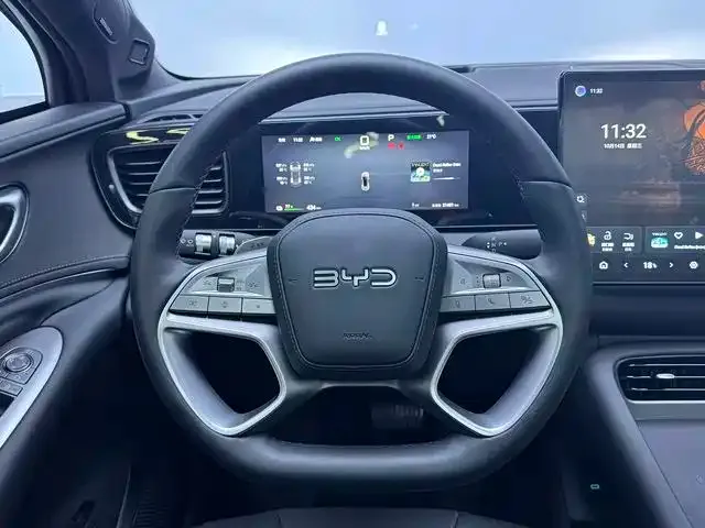 BYD Sealion 06 — Фото автомобиля 10