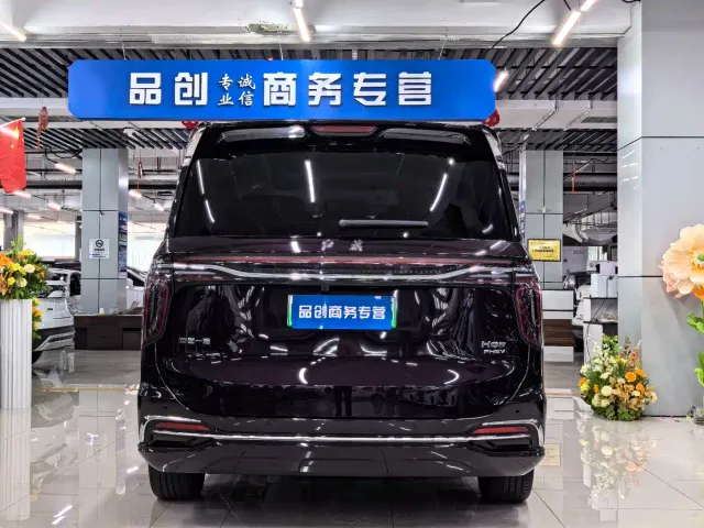 Hongqi HQ9 PHEV — Фото автомобиля 8