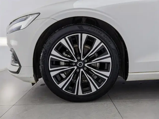 Volvo S60 — Фото автомобиля 17