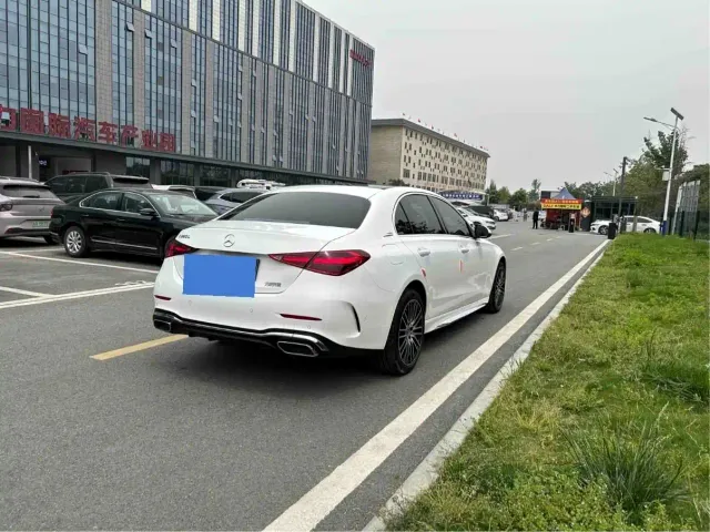 Mercedes-Benz C-Class — Фото автомобиля 11