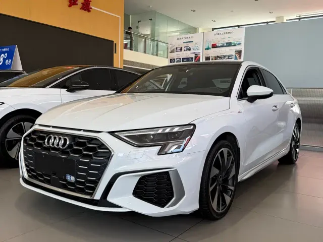 Фотография автомобиля — Audi A3
