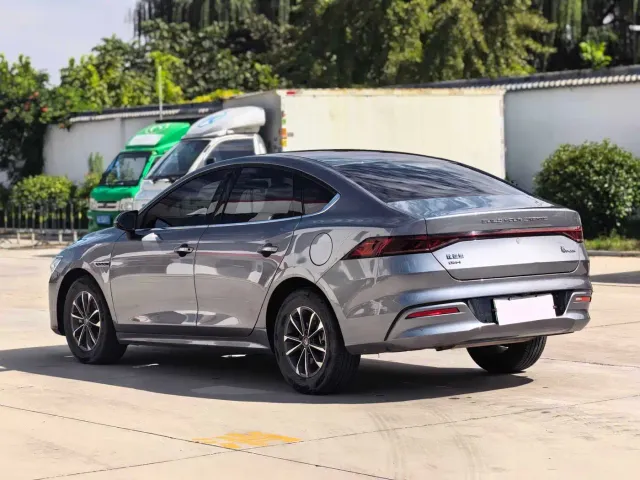 BYD Qin PLUS — Фото автомобиля 4