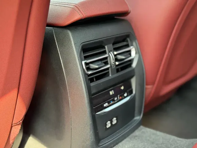 BMW 3 Series — Фото автомобиля 9