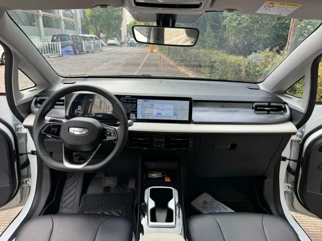 Geely Geometry E Firefly — Фото автомобиля 8
