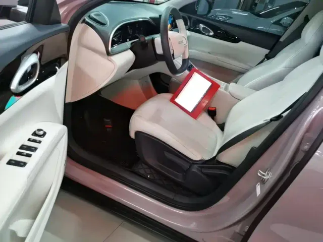 Geely Starry Wish — Фото автомобиля 14